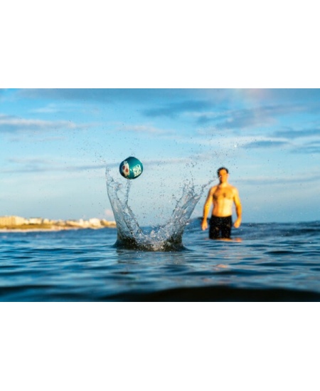 Šokinėjantis ant vandens kamuoliukas WABOBA Mini, įvairių spalvų