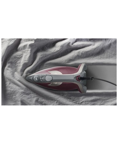 TEFAL | FV6870E0 | Steam Iron | 2800 W | Water tank capacity 270 ml | Continuous steam 40 g/min | Red/Grey