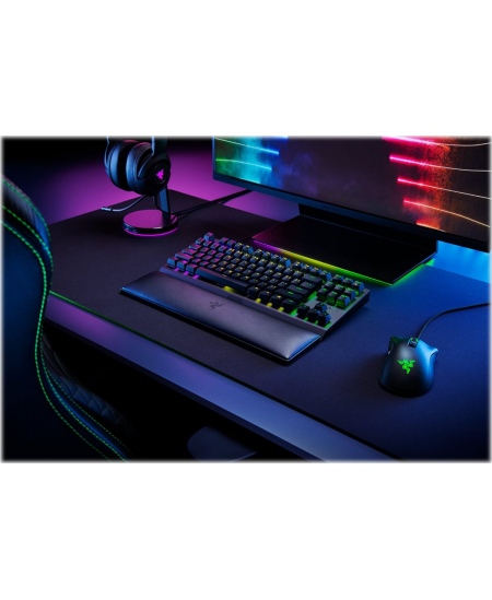 Razer Ergonomic Wrist Rest for Tenkeyless Keyboards, Black