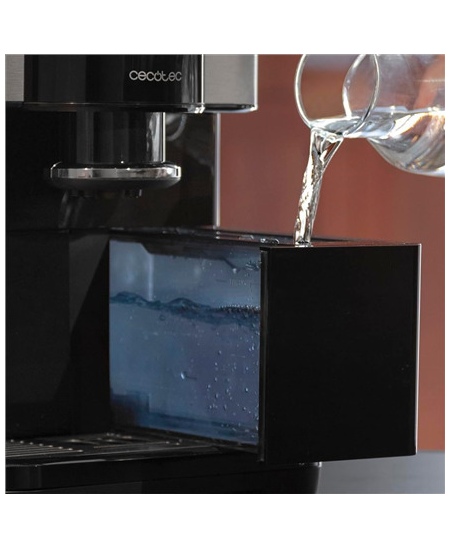 Cecotec Coffee Maker | Cremmaet Spin | Pump pressure 19 bar | Built-in milk frother | Super-automatic | 1450 W