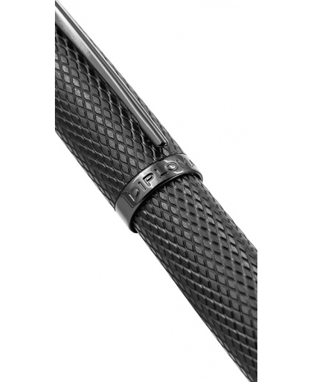 Plunksnakotis DIPLOMAT Viper black guilloche F/M, su juodos spalvos detalėmis