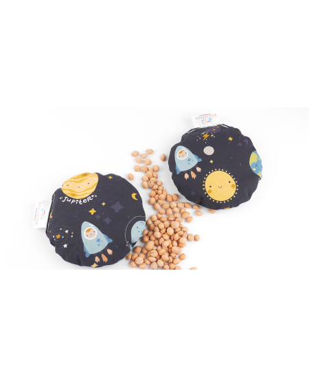 Vyšnių kauliukų pagalvėlė BOCIOLAND, balta, kosmosas, BL61