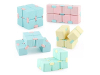 Begalybės magiškas kubas dėžutėje