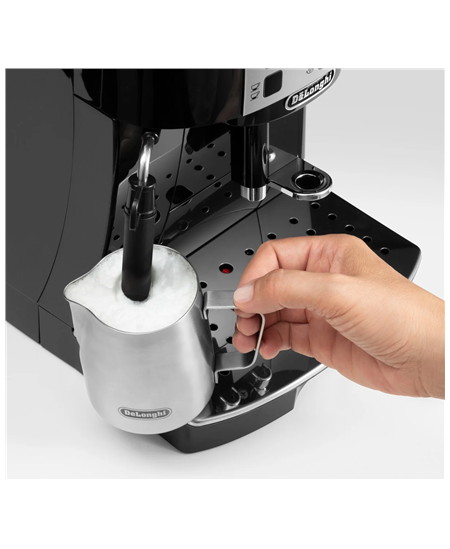 Delonghi | Coffee Maker | ECAM22.112.B Magnifica S | Pump pressure 15 bar | Built-in milk frother | Automatic | 1450 W | Black