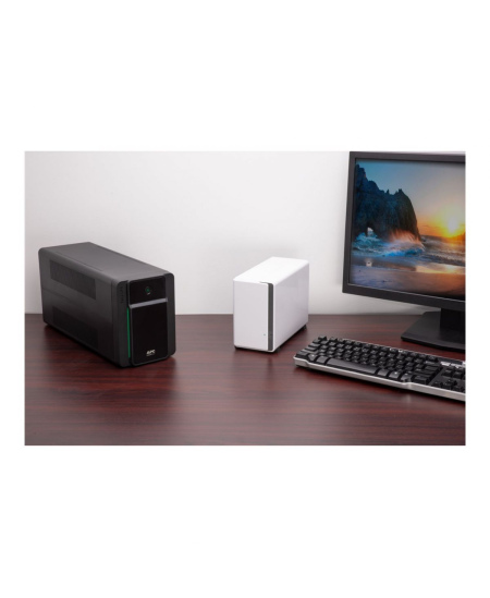 Schneider Electric Easy UPS | 1600 VA | 900 W