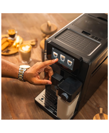 Cecotec Coffee machine | Cremmaet Latte Touch | Pump pressure 19 bar | Built-in milk frother | Super-automatic | Black | 1500 W