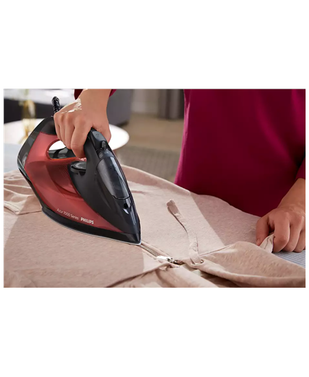 Philips | DST7022/40 | Steam Iron | 2800 W | Water tank capacity 0.3 ml | Continuous steam 50 g/min | Steam boost performance 25