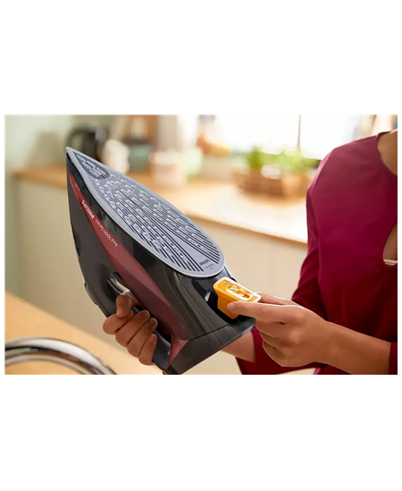 Philips | DST7022/40 | Steam Iron | 2800 W | Water tank capacity 0.3 ml | Continuous steam 50 g/min | Steam boost performance 25